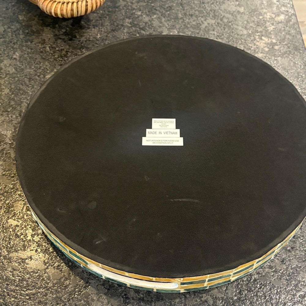 Mosaic Patterned Round Tray - Picture 4 of 4